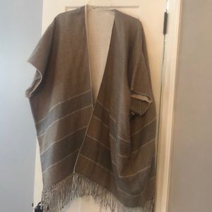 Poncho type sweater beige cream and grey
